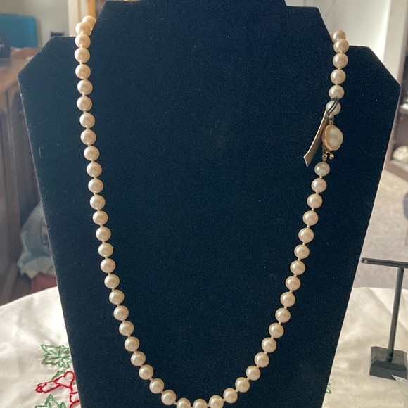 Richelieu Simulated Pearls NOS with Tags. Strand. - Picture 2 of 8